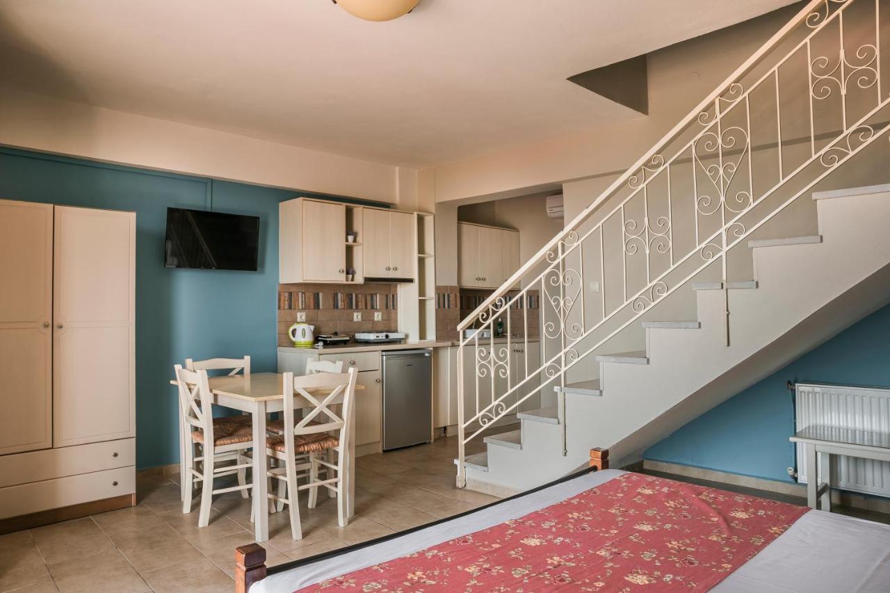 Irilena Studios And Apartments Ласси Экстерьер фото