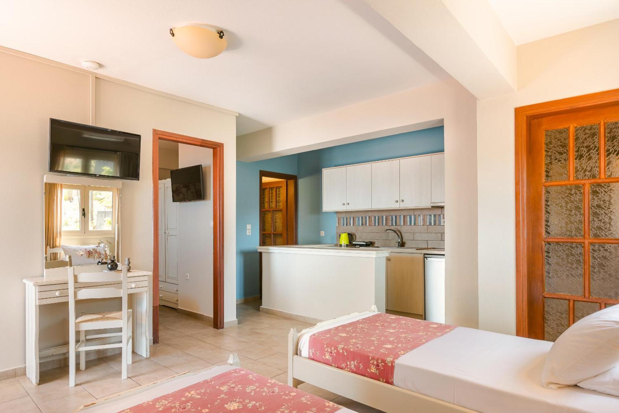 Irilena Studios And Apartments Ласси Экстерьер фото